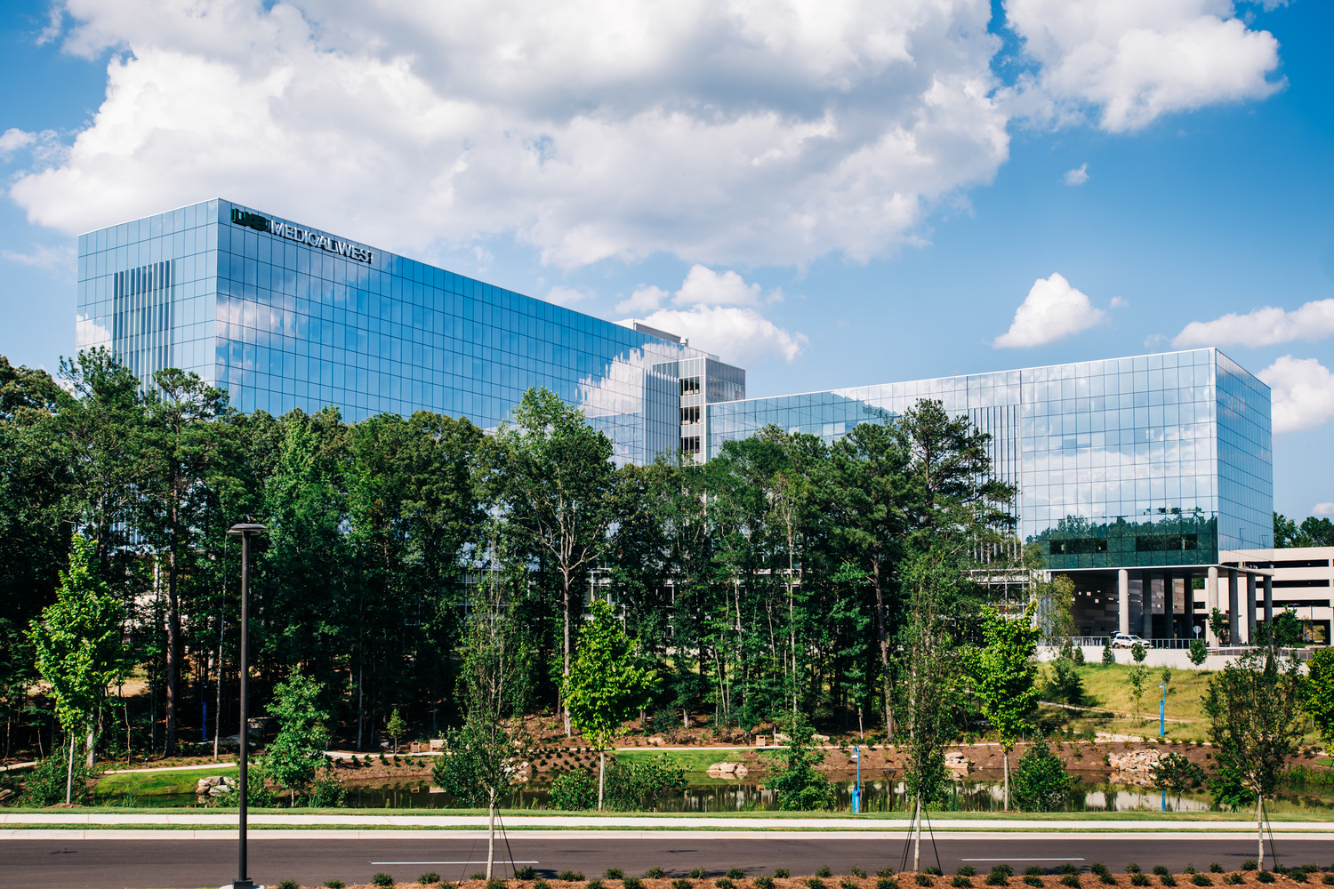 Exterior photo of the UAB Medical West Hospital 