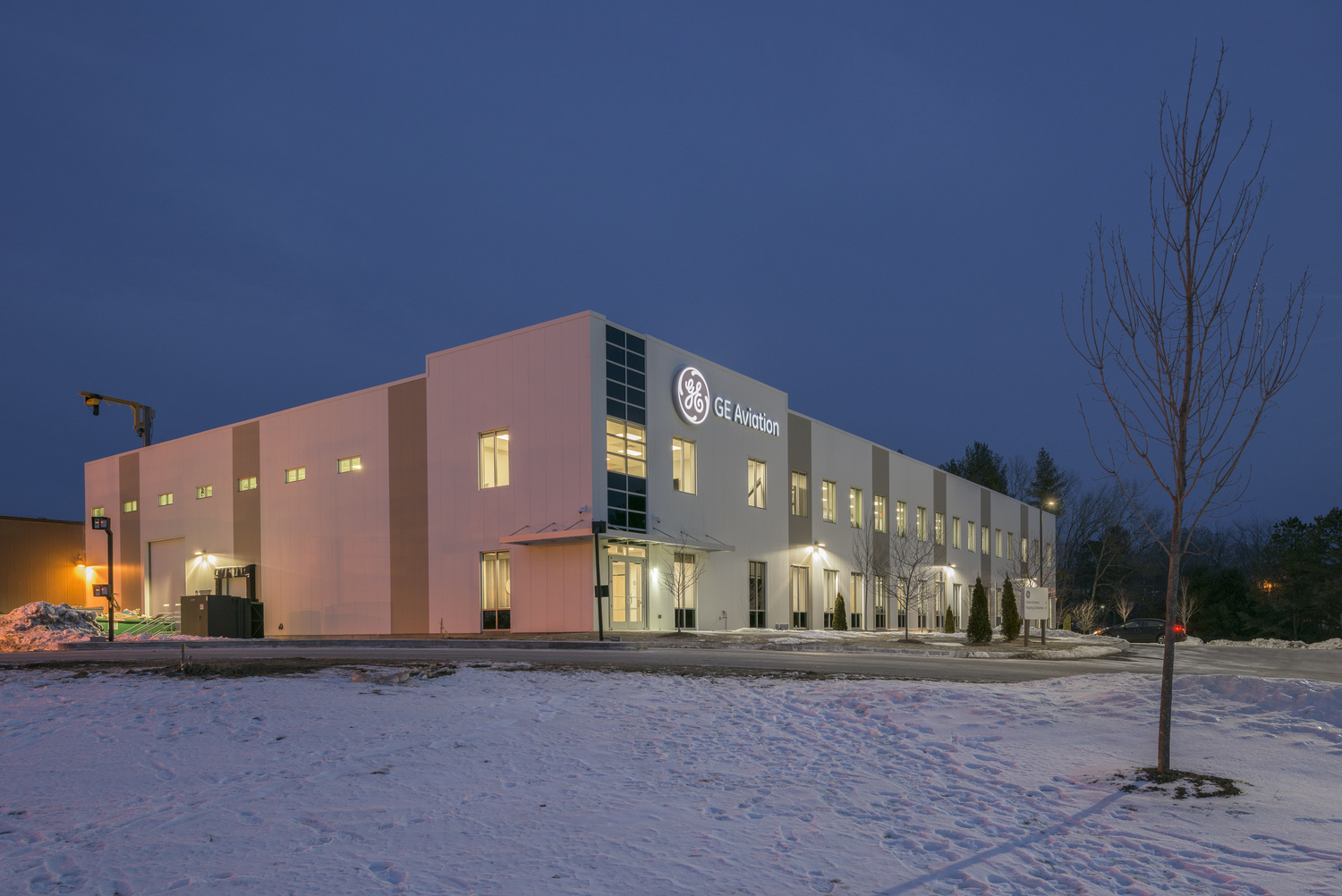 Interior and exterior photos of facility

GE Plaant Hooksett NH