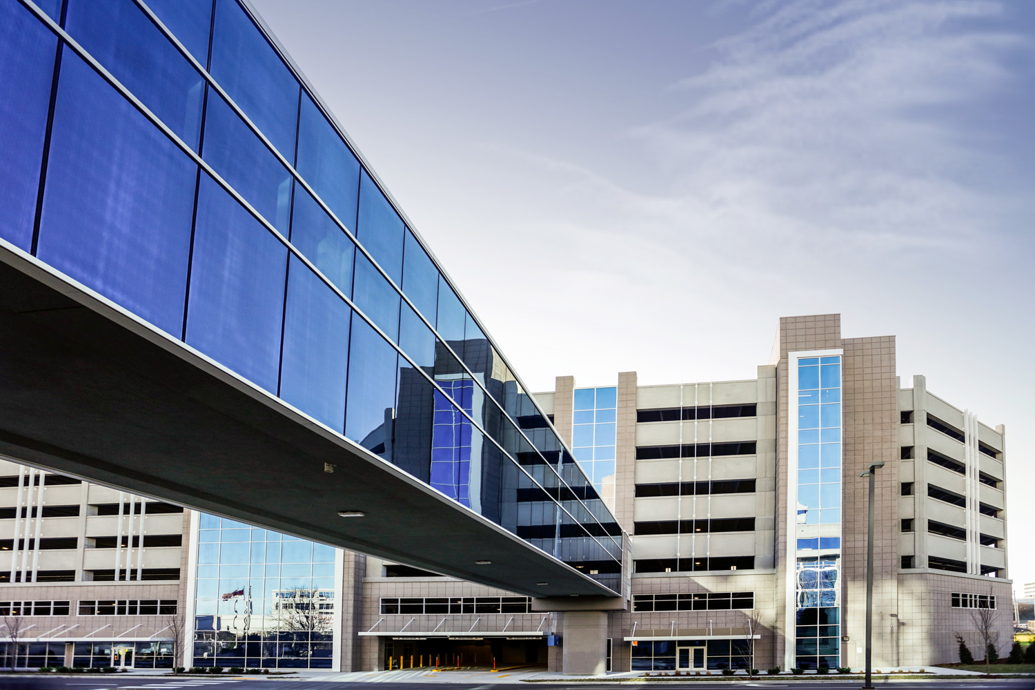 Eight-level, 1 million sq ft precast parking deck with 2,280 spaces; pedestrian bridge connecting the garage to the hospitalâ€™s main tower